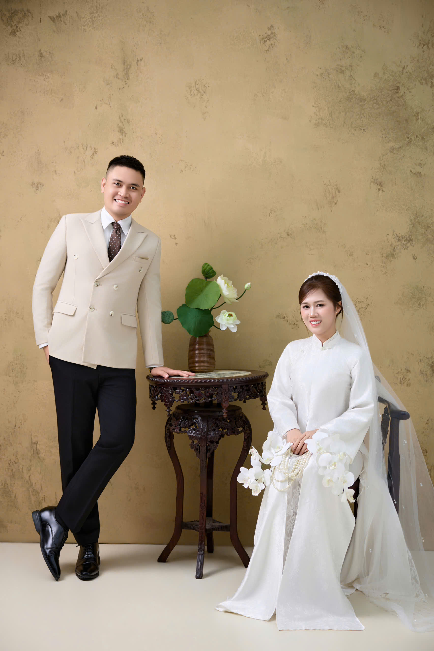 Ảnh cưới của Ánh Tuyết và Văn Mạnh