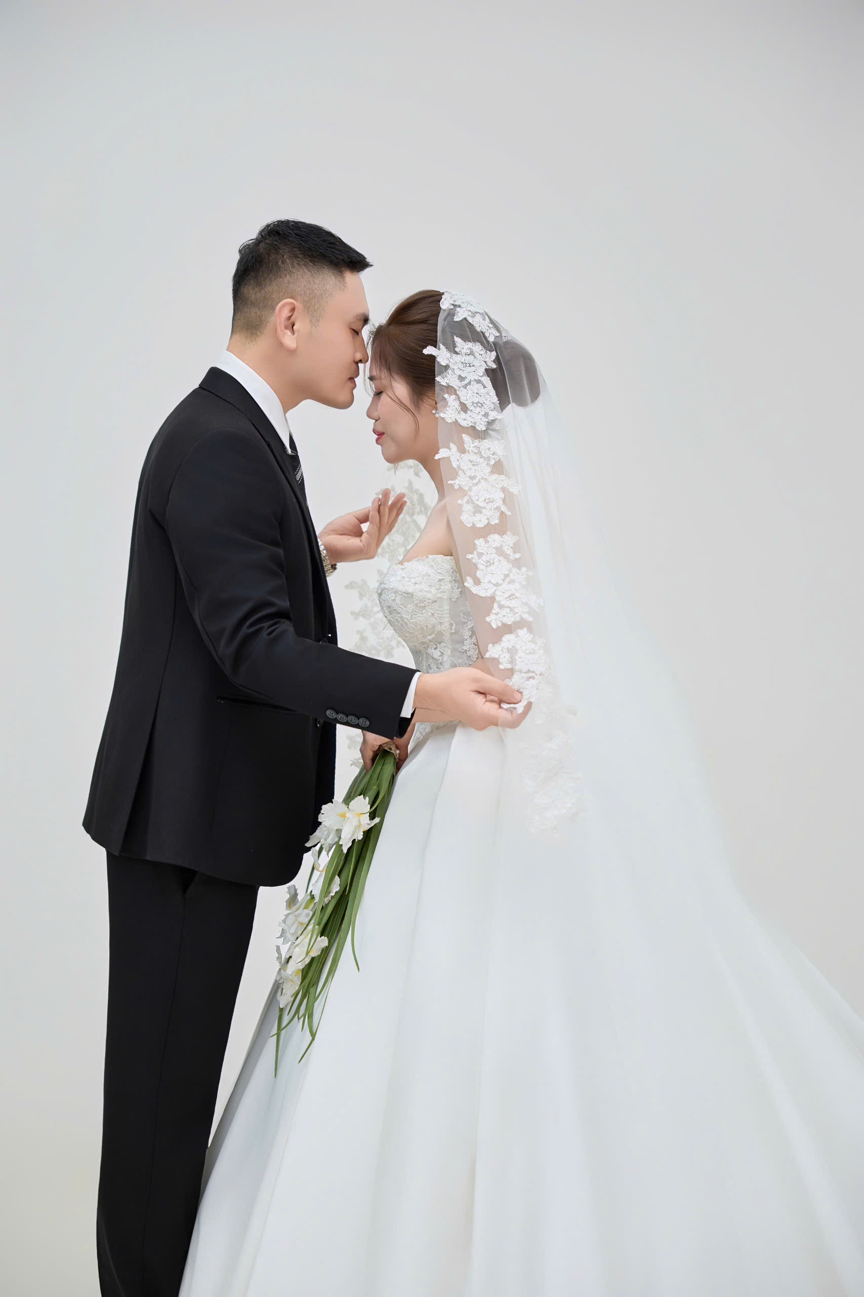 Ảnh cưới của Ánh Tuyết và Văn Mạnh
