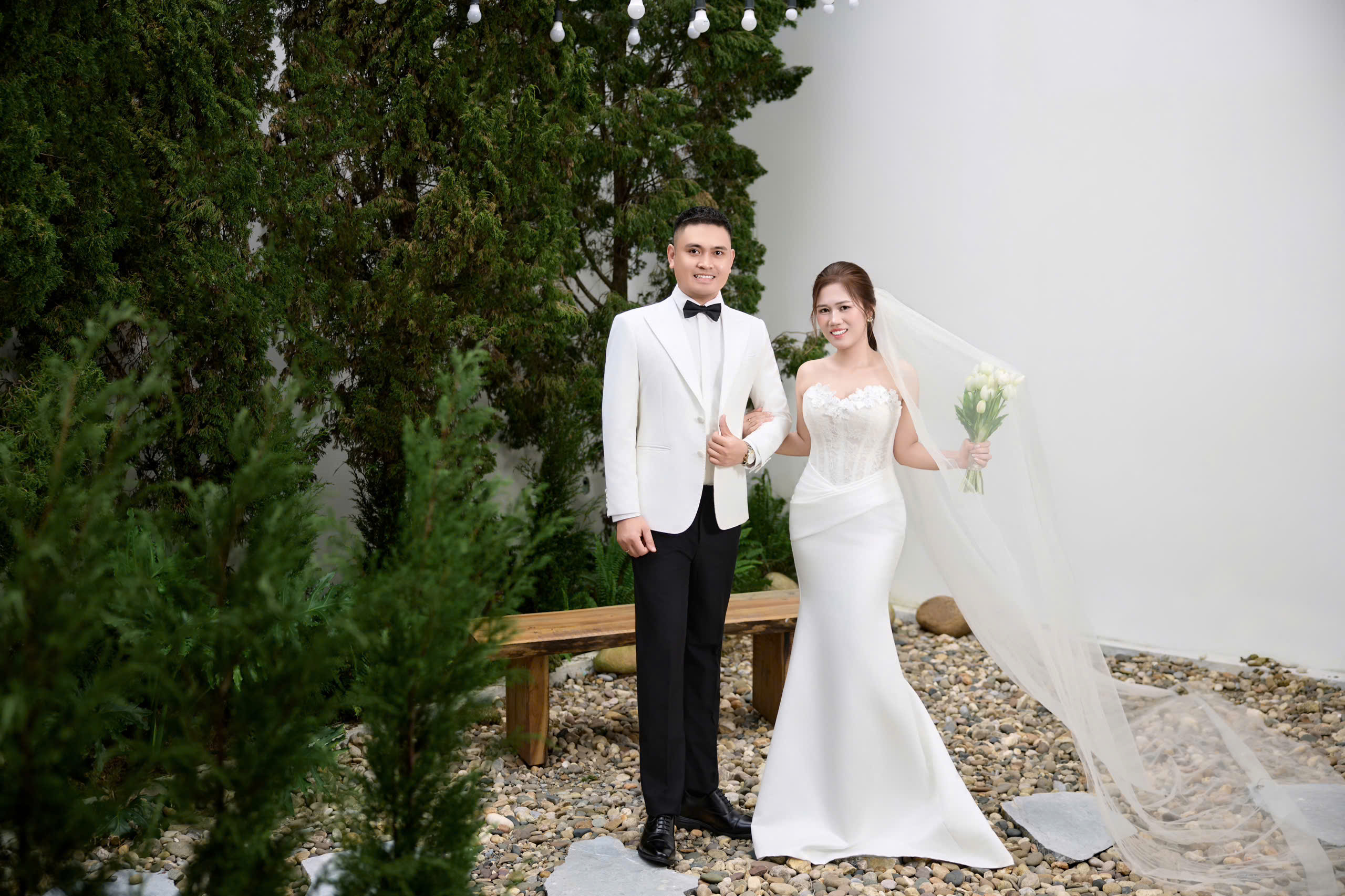 Ảnh cưới của Ánh Tuyết và Văn Mạnh